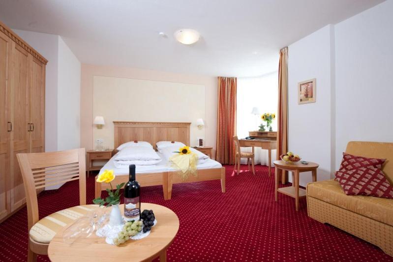 Hotel Oberwirt Feldthurns Eksteriør billede